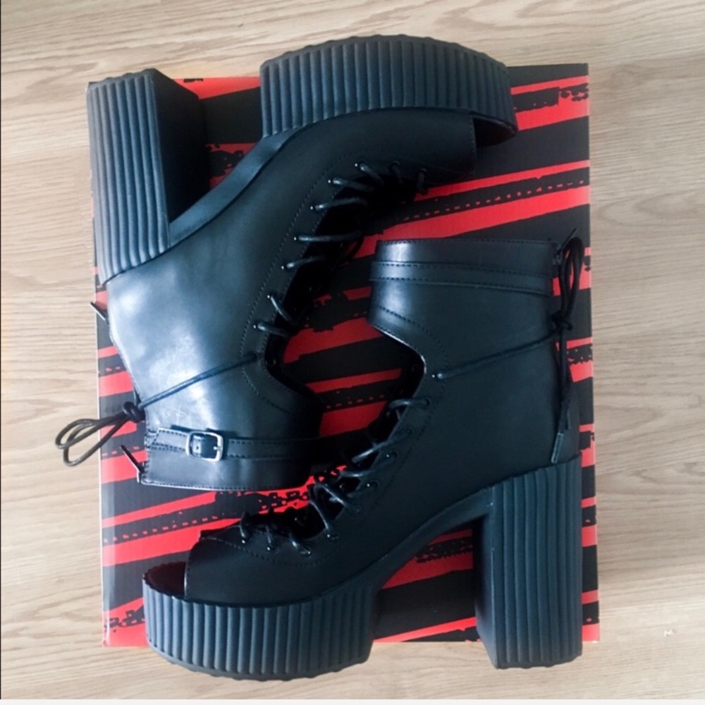 T.U.K YUNI GLADIATOR CREEPER PLATFORMS (WITH BOX)